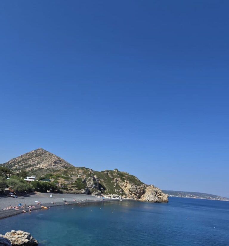 Sakız Adası Gezi Rehberi 2026: Çeşme’den Araçla Geçiş, Maliyetler ve 2 Günlük Rota
